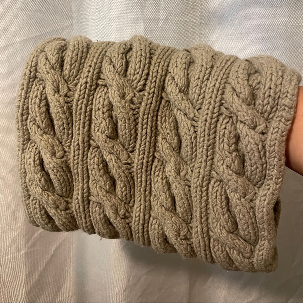 Burberry Cable Knit Hand Muff